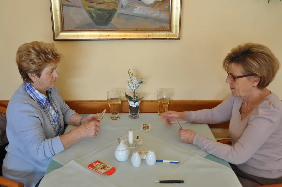 Greti Lackner mit#Obmstv.Annemarie Orlitsch