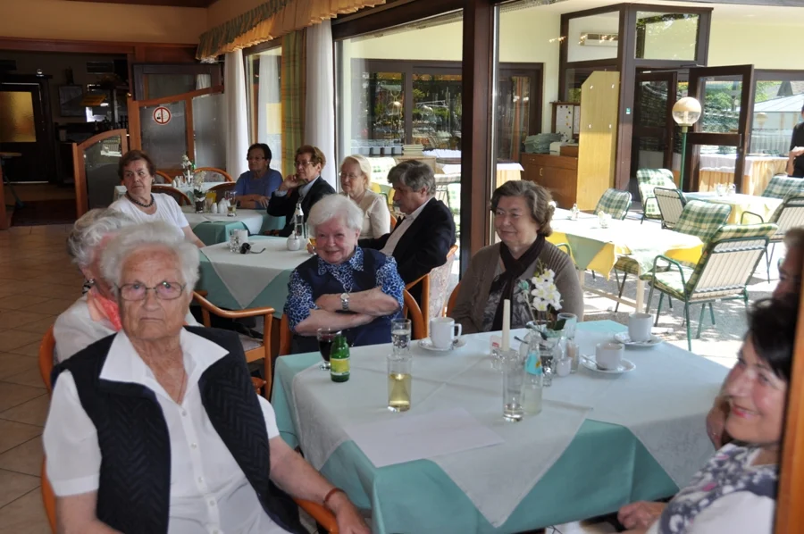 Aufmerksame Zuhörer#Maria Kronig#Michaela Papitsch#Eiper Hannelore