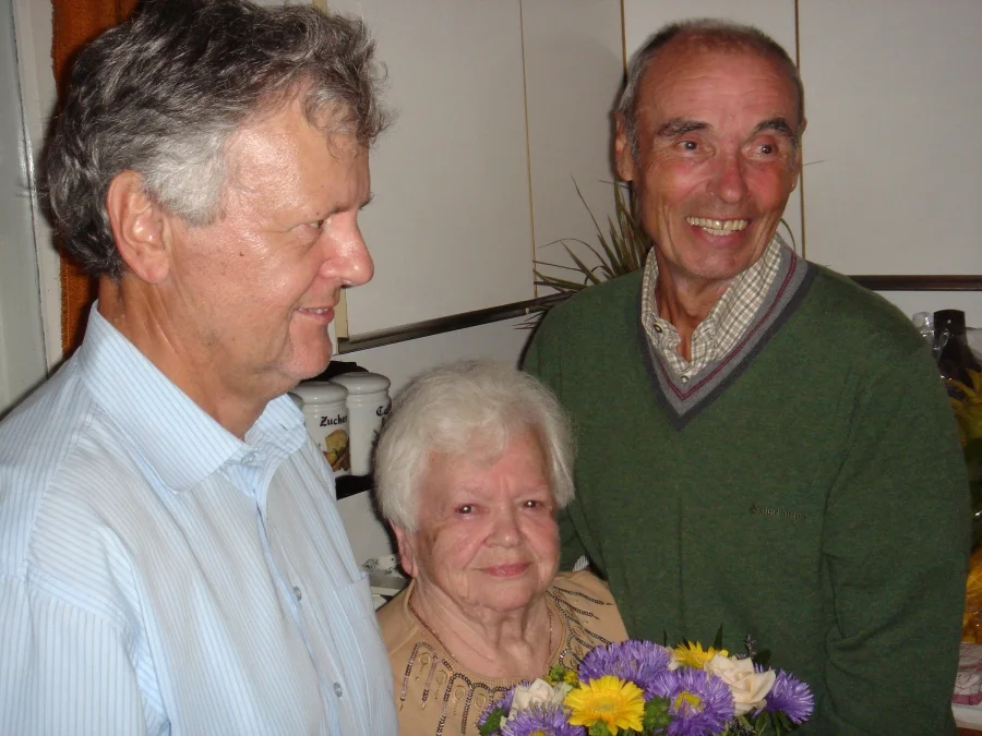 Die Jubilarin mit#Vbm  Alfred Walter#und Sohn Harald