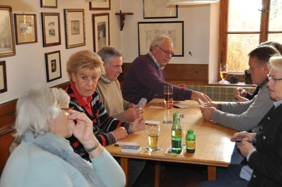 jeweil 3 Spieler ein Team