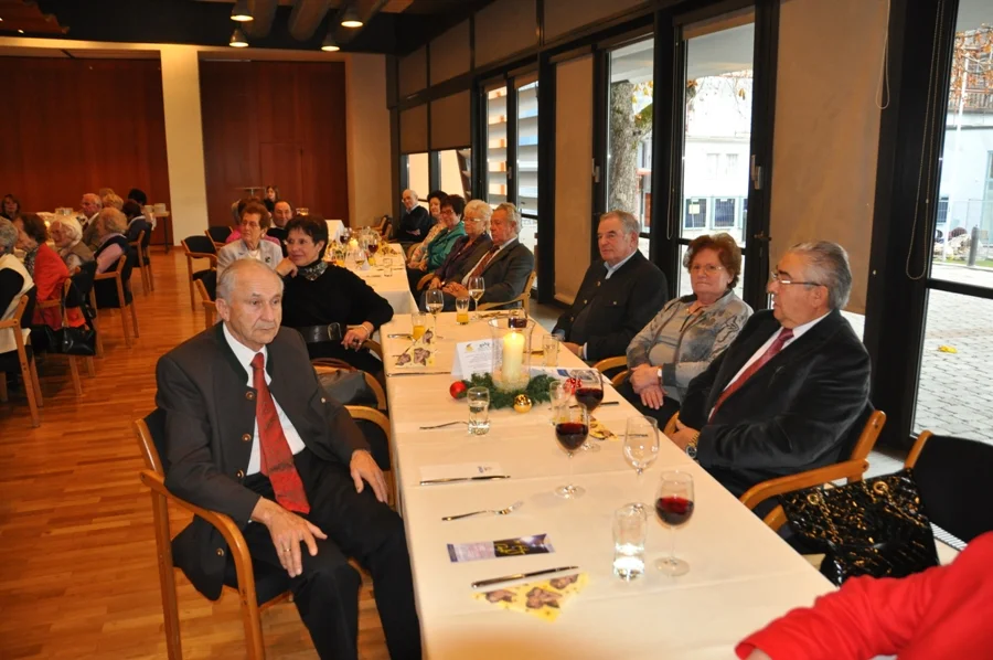 Etwas nachdenklich Anton Kert#Familie Kapellari, Robert Samitz