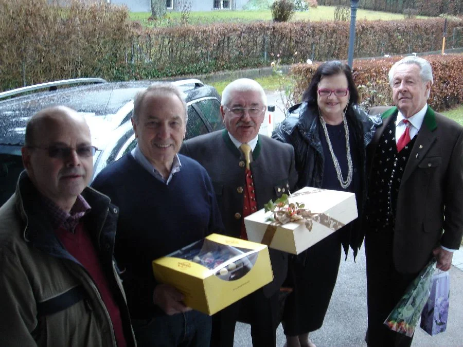 Auch der #Kameradschaftsbund gratuliert dem Jubilar