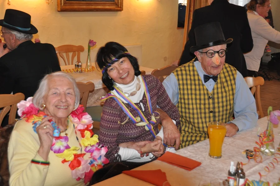 Frau Irene Rosic mit Begleiterin#und Walter Pridnig