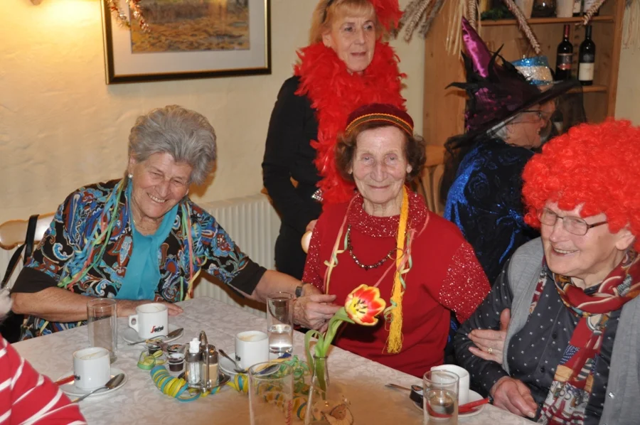 Frau Emmi Grossl, Frau  Marianne #Werdenig Frau Tscharf Josefine #und ObmStv,  Annemarie Orlitsch