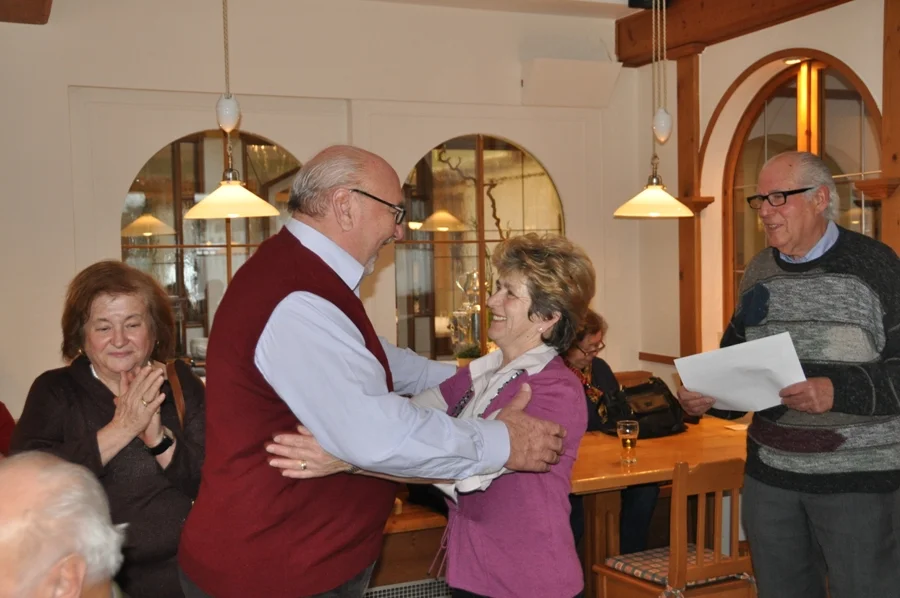 Gegenseitige Gratulation