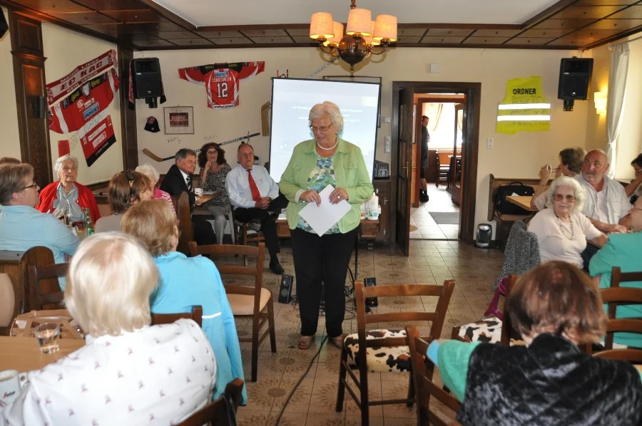 Obfrau Heidi Wienerroither bei #der Begrüßung und Prpgrammvorschau