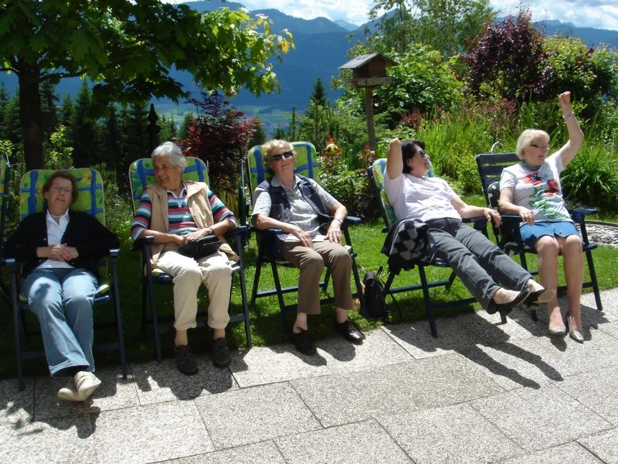 Sonnenanbeterinnen in 1200 Meter#Seehöhe