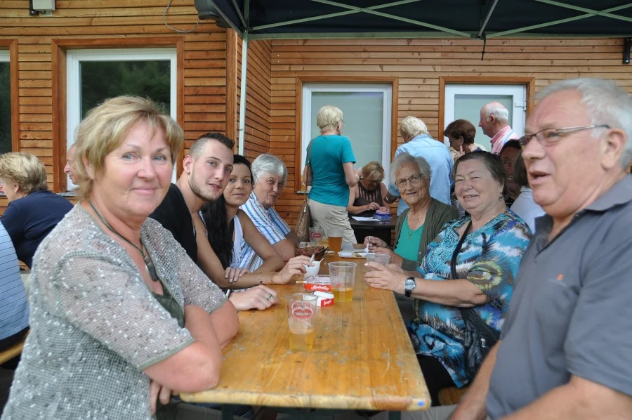 +Brennmeister+ Hermann Köfer mit seiner Erna.