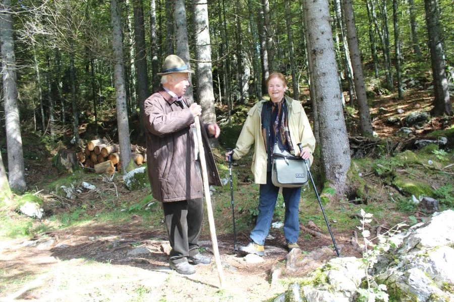 Hans Valente mit seinem legendären Wanderstock.