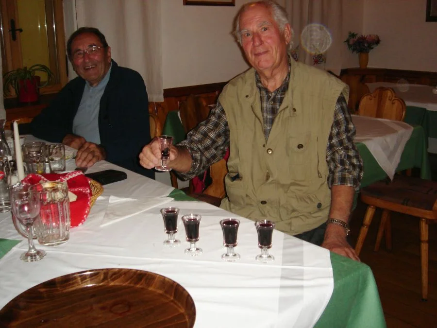 Lieber Hans, die 5 Schnapsalan hast wirklich verdient.