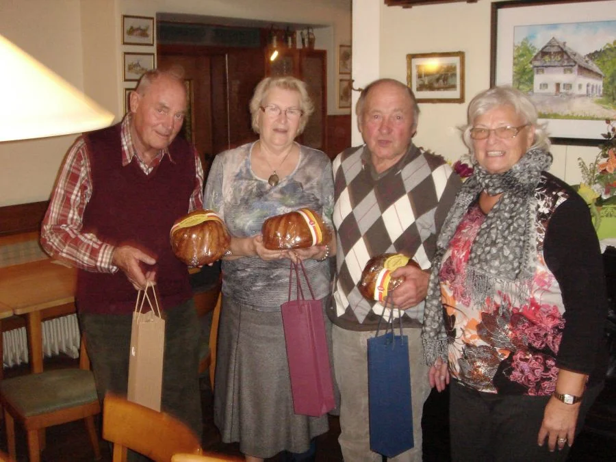 Obfrau Heidi Wienerroither#mit der Siegermannschaft