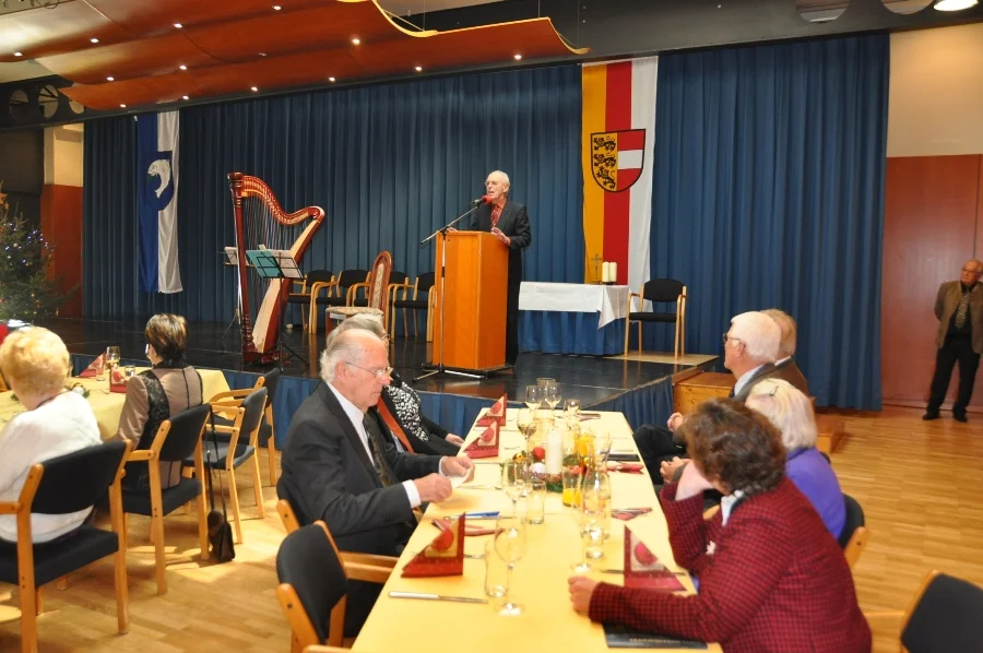 Der Ehrentisch mit Landesobmann#Karl Petritz, Bez.Obmann Ing. Carsten#Johannsen. BM Mag. Franz Arnold