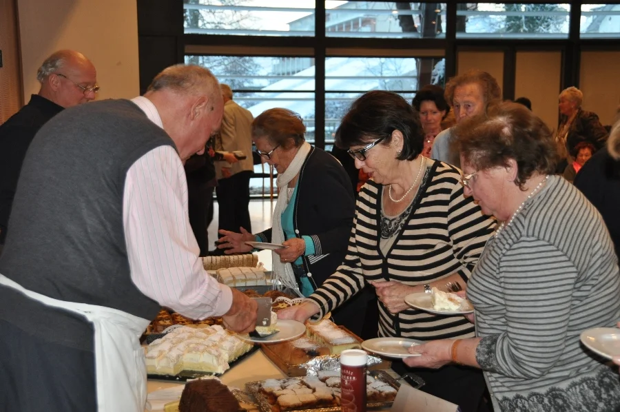 Die +Schlacht+ am Kuchenbuffet