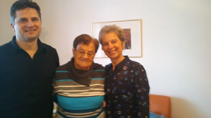 Frau Muskateller mit Tocher und Sohn