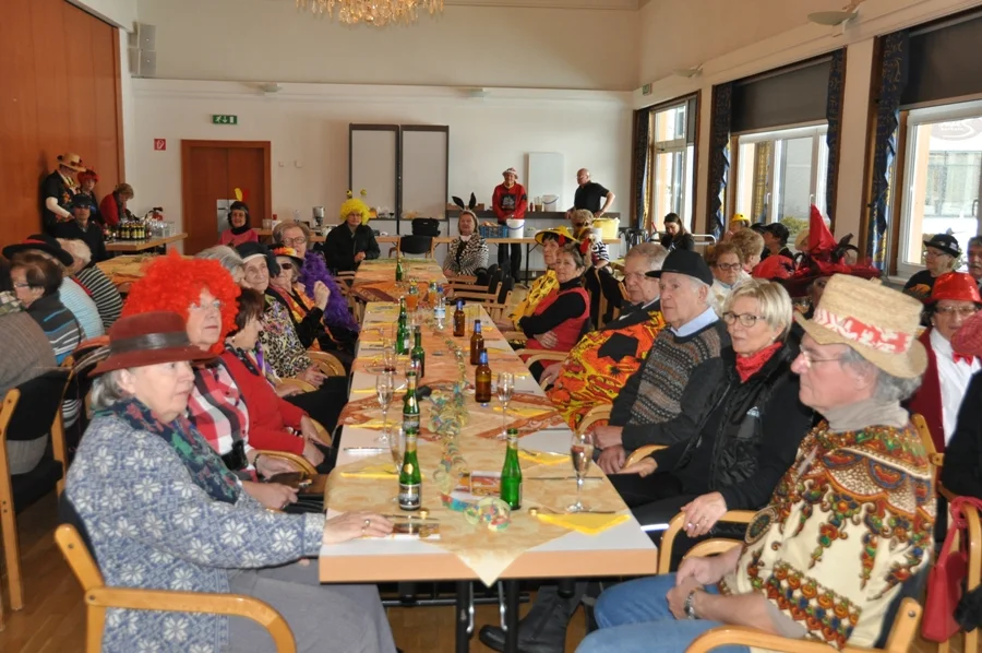 Über 50 Senioren füllten#den Brahmssaal