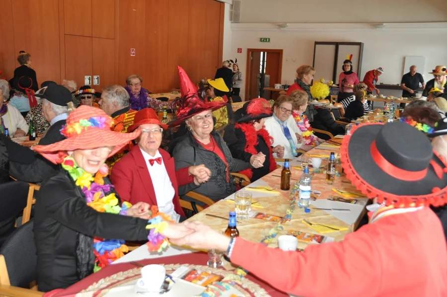 Es wurde auch geschunkelt#gesungen und gelacht