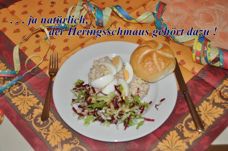 Der hausgemachte Heringsalat von#+Günter+ und +Pauli+#schmeckte hervorragend