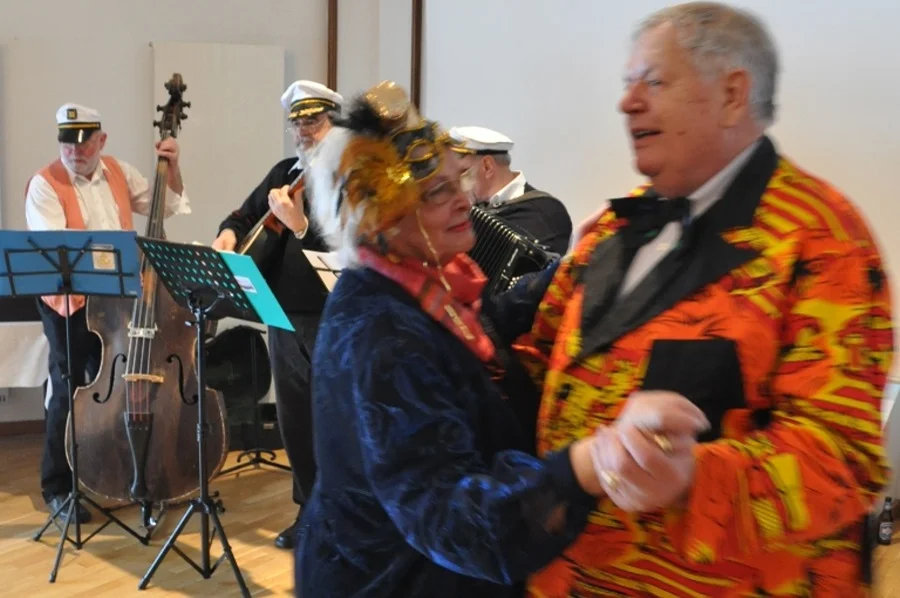 Ein nettes Obmannpärchen#Obfrau Heidi Wienerroither #und Burgvogt Willi Pickert