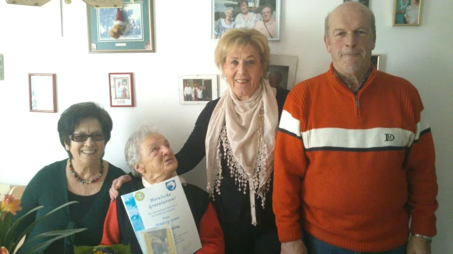 Frau Walter, Frau Himberg, Frau Orlitsch und Sohn August