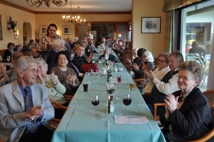 Der vollbesetzte Saal