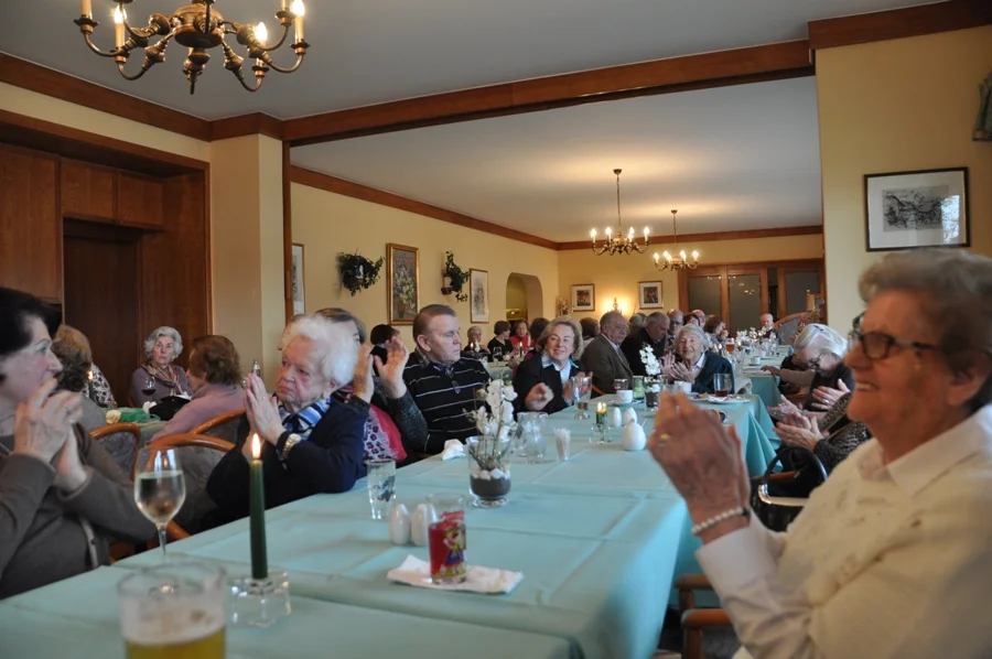 Aplaus für die Grußworte#von Vbm. Alfred Walter