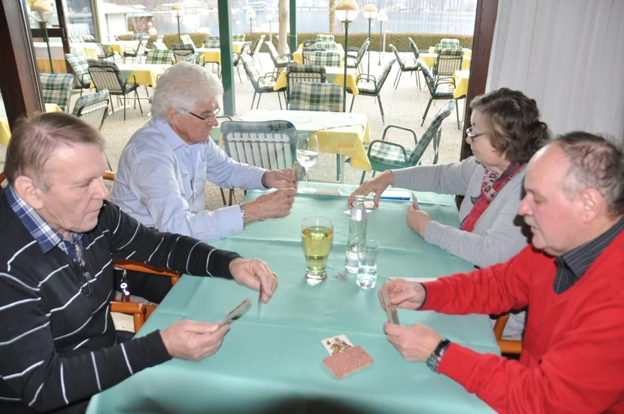 Werner Eiper im Spiel mit#Großmeister Alfrd Gaggl