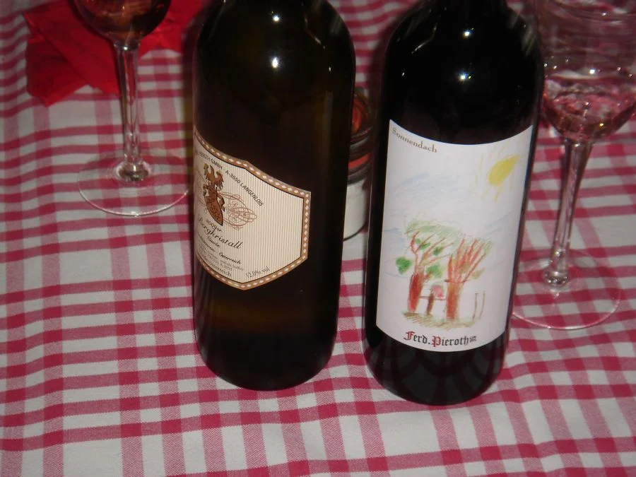 und ausgezeichneter Wein