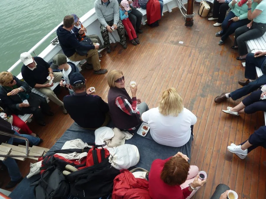Auf Deck ging es lustig zu