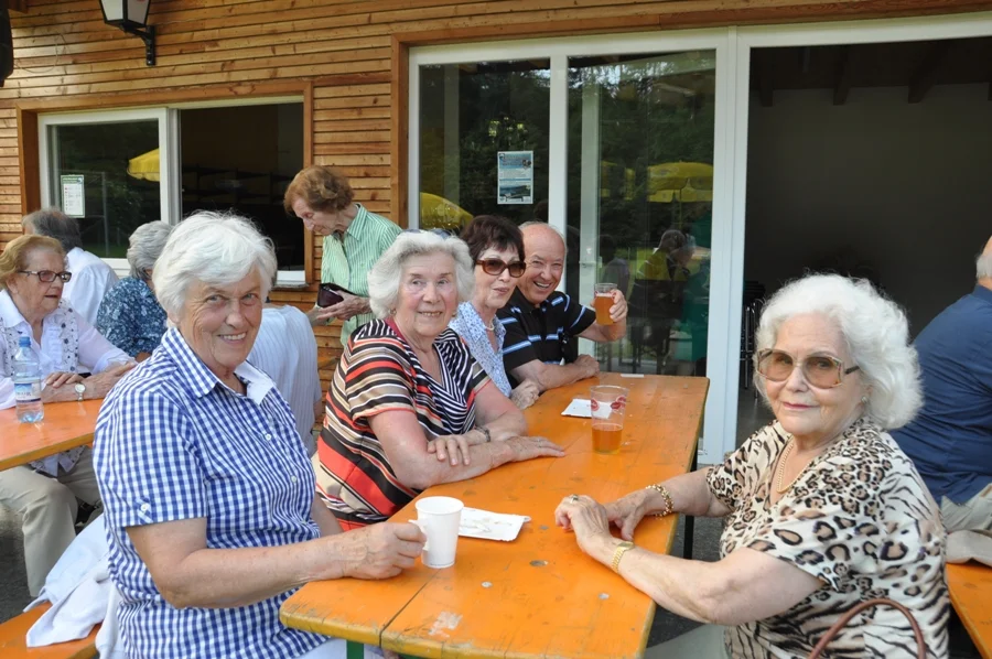 +Alt-Obfrau+ der Trachtenfrauen Ria Pagitz, Frau Jernej#Frau Kleinberger und Fam. Valente