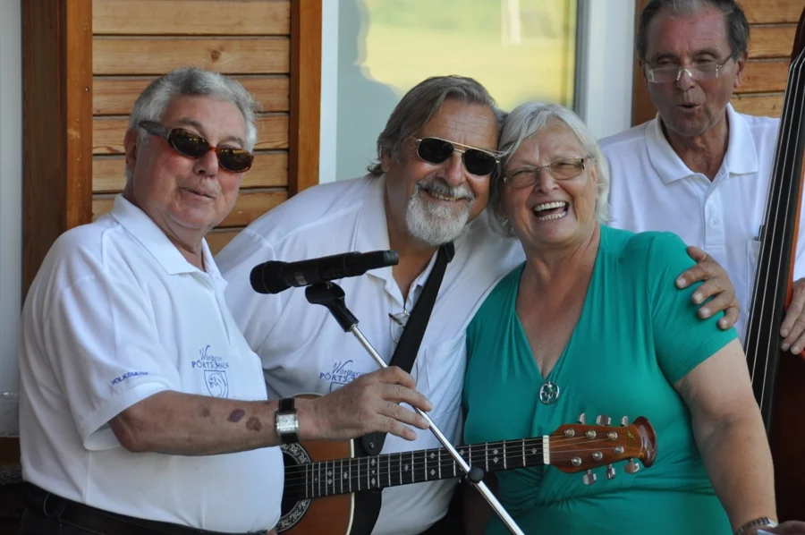 Obfrau Heidi Wienerroither und die#+Volksmusik Pörtschach+#Vielleicht als Sängerin