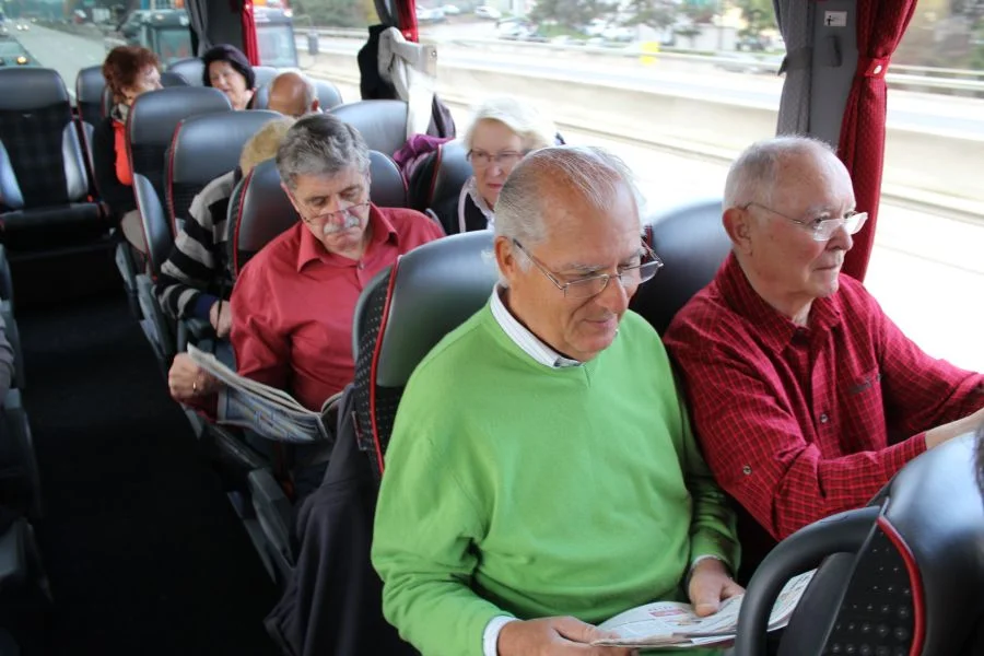 Die Morgenzeitung mit#Eishockey-Ergebnisse. Grün steht dem Hans aber sehr gut,