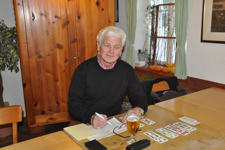 Oberschiedsrichter Helmut Epe