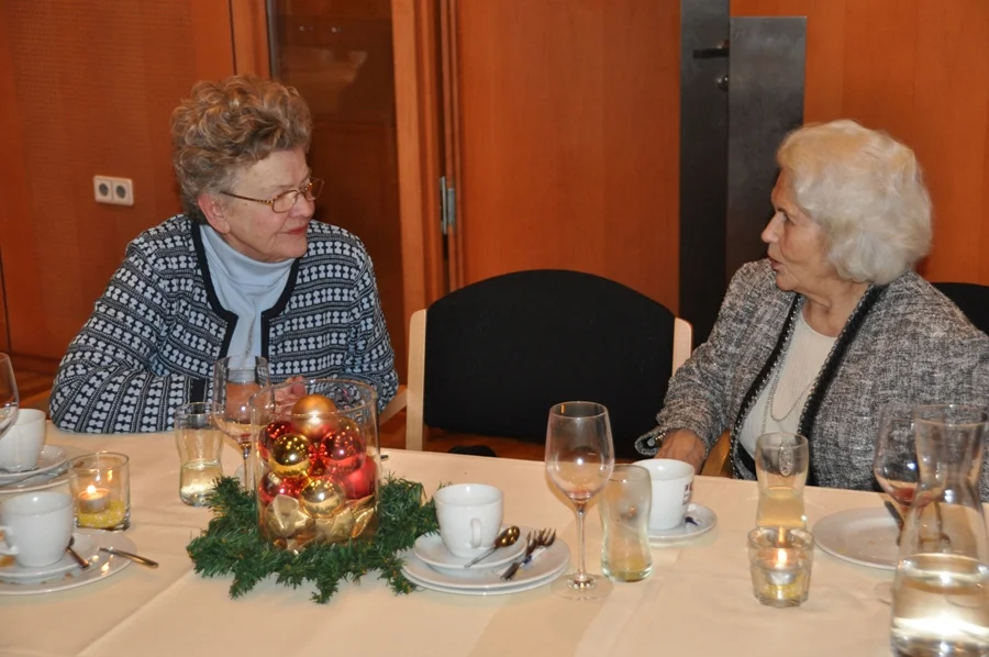 Schriftführerin Elfriede Hudovernig#mit Margareta Kleinberger