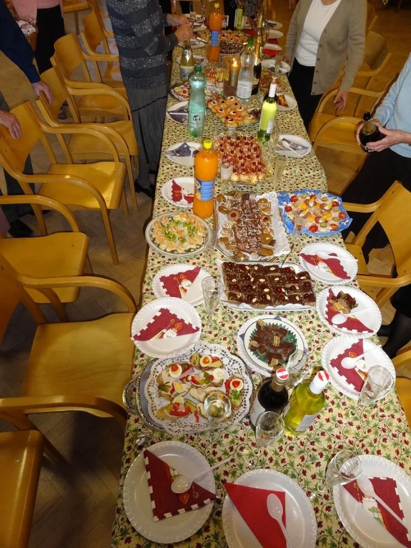 Der Festtisch ist gedeckt