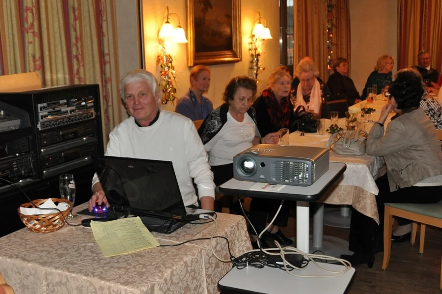 Vorstandsmitglied Helmut Epe am Regie-Pult hatte alles im Griff