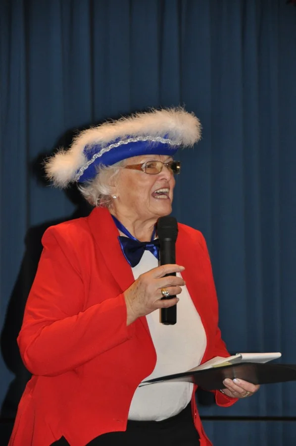 +Gardemädchen+#Heidi Wienerroither