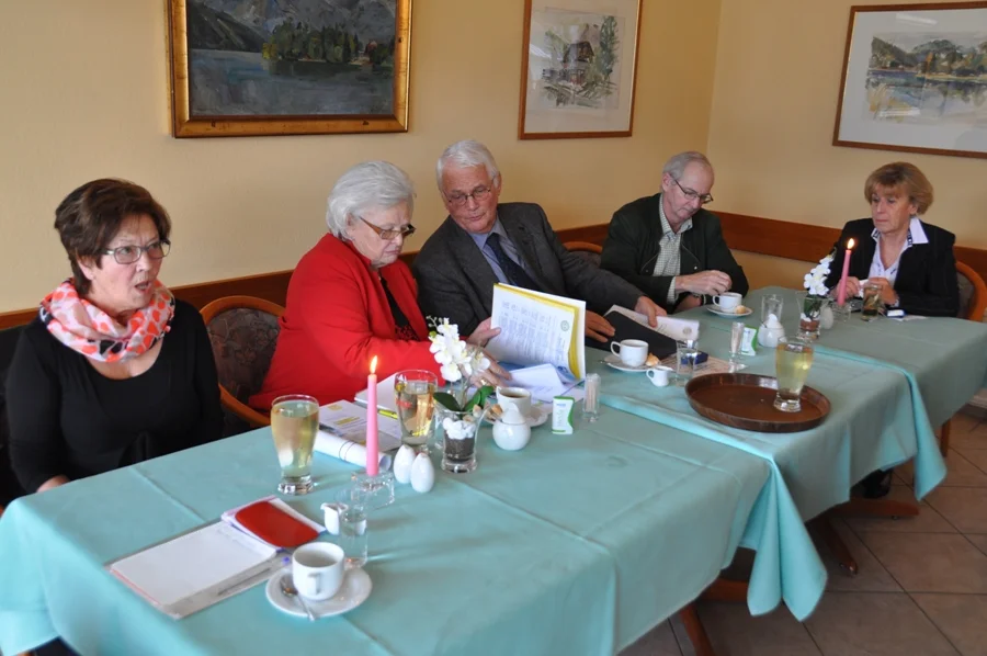 Obfrau Heidi Wienerroither mit #Stv. Annemarie Orlitsch und Elisabeth#Walter, Landesobmann Ing. Johannsen#und Bez.Obmann Hans Tauschitz