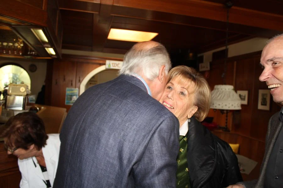 Obfrau-Stv. Annemarie Orlitsch gratuliert