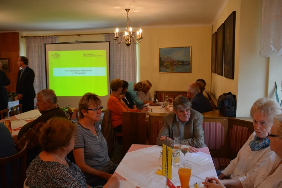 In der Tischrunde unser Neumitglied#Frau Karin Dölfs