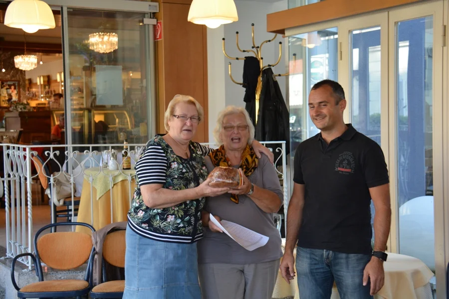 Einer muß der Letzte sein#Trostpreis Poldi Deketh