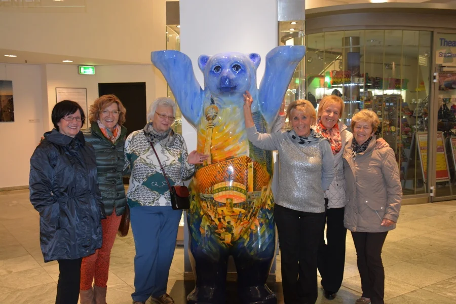 Der +Berliner Bär+ wird charmant#begrüßt