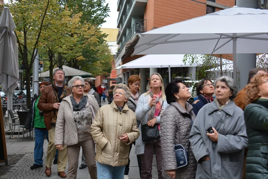 Blick auf die Kuppel des#+Sony-Center+