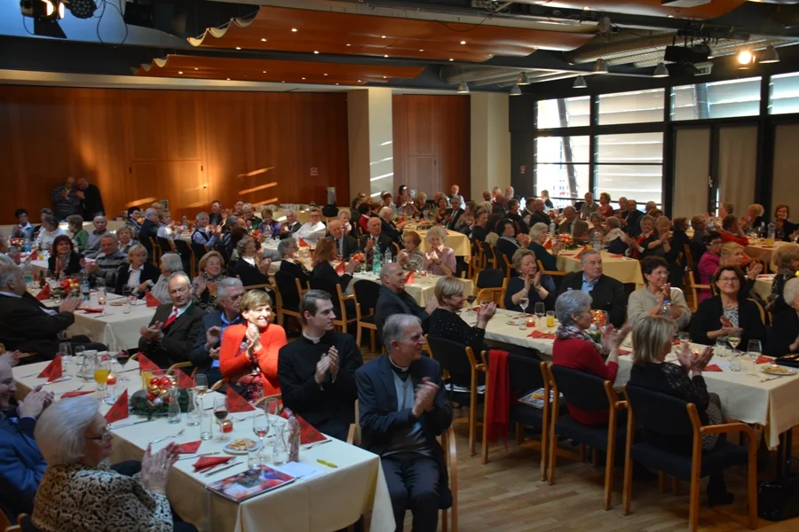 Über 140 Gäste füllten den großen Saal