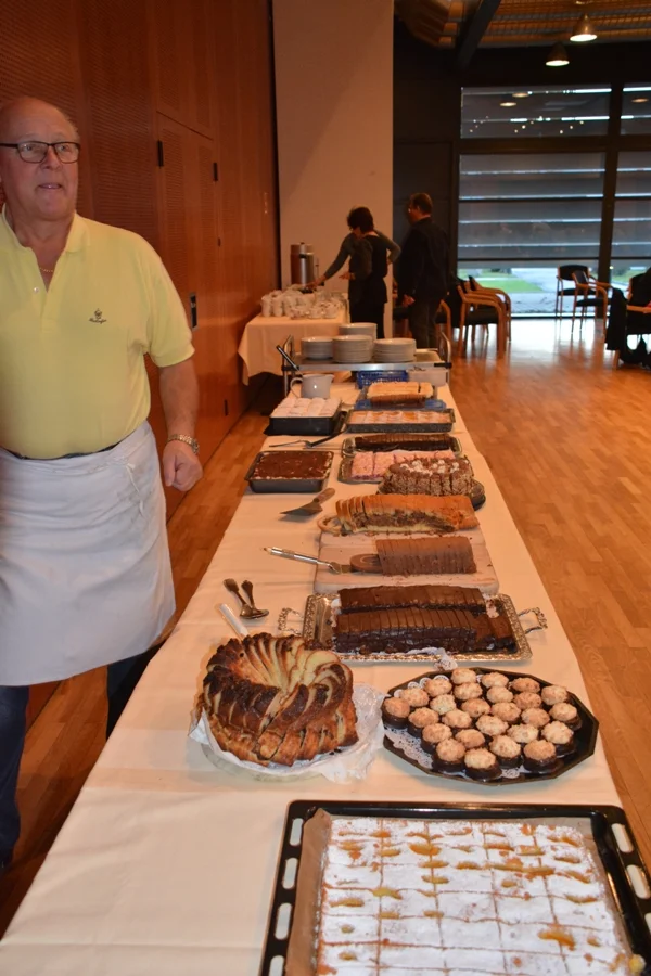 Das herrvoragende Kuchenbuffet#von Mitgliederdamen gebacken.