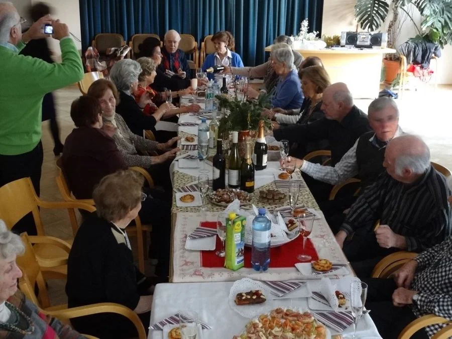 23 Seniorentänzerinnen feierten mit