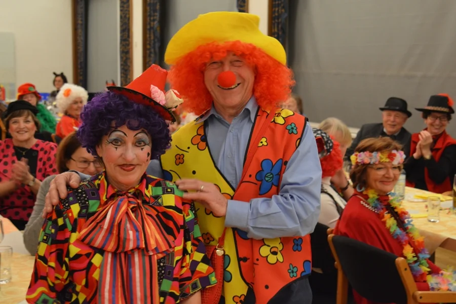 +Die Clowns#2. und 3. Platz#Renate Krapesch und Karl Janesch