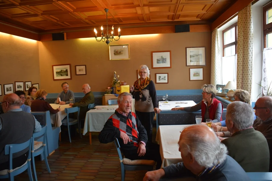 +Der Blaue Salon+ reichte gerade noch