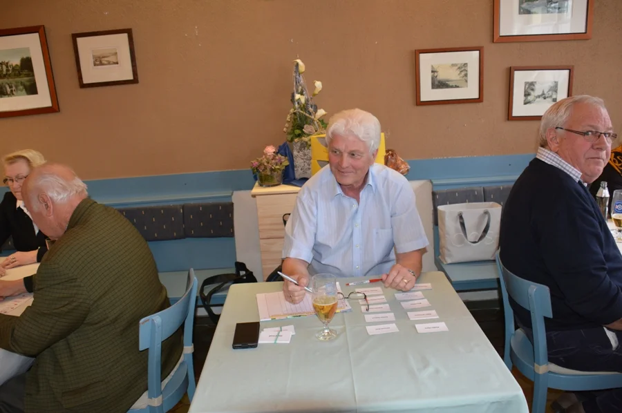 Oberschiedsrichter Helmut Epe#hatte alles im Griff