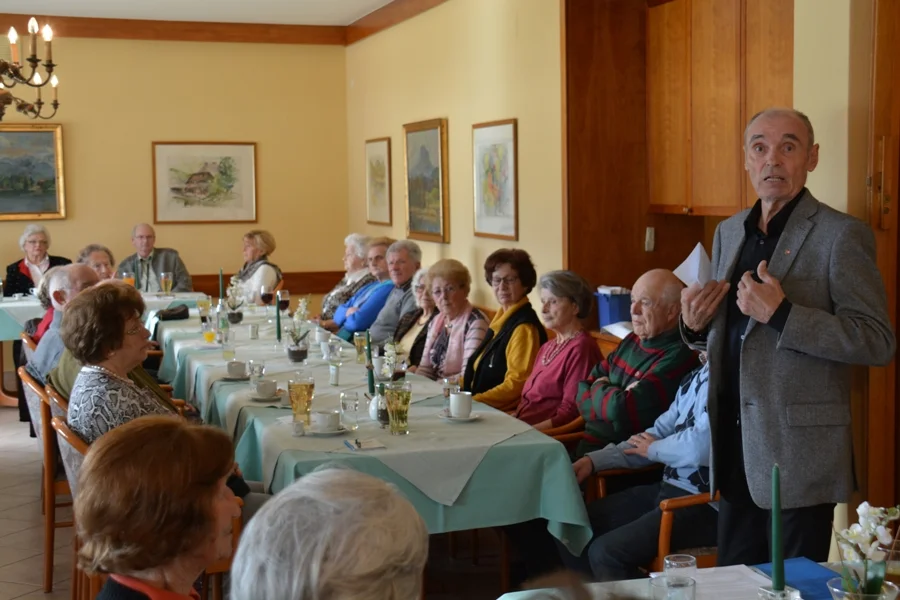 Vzbgm. Alfred Walter bei einer ergreifenden Rede mit viel Lob über den SB und seine Mitglieder