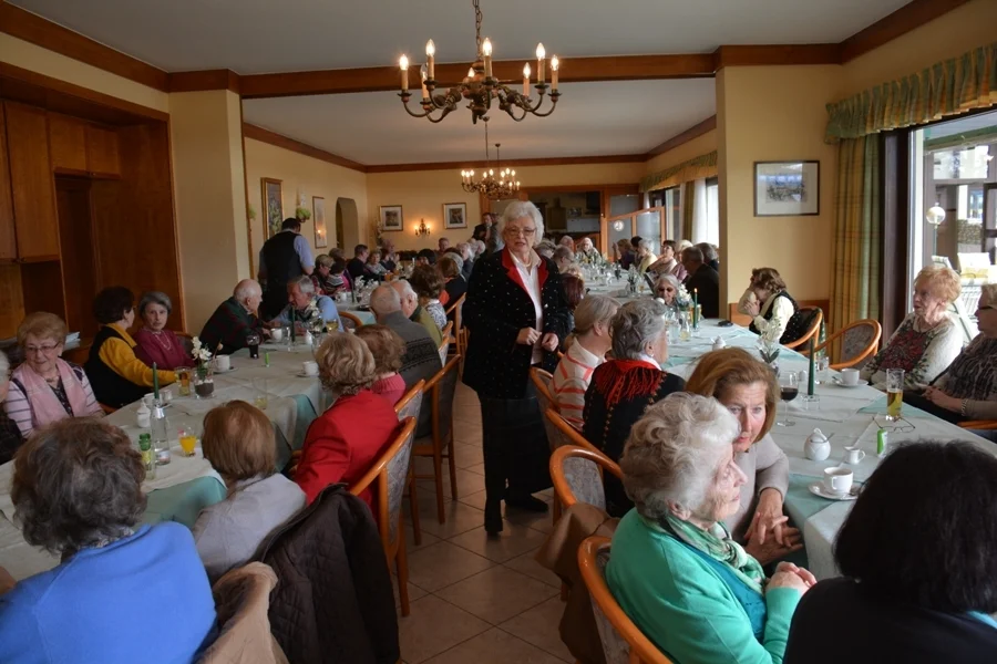 Eine gelungene JHV , die Obfrau bedankt bei den vielen Teilnehmern
